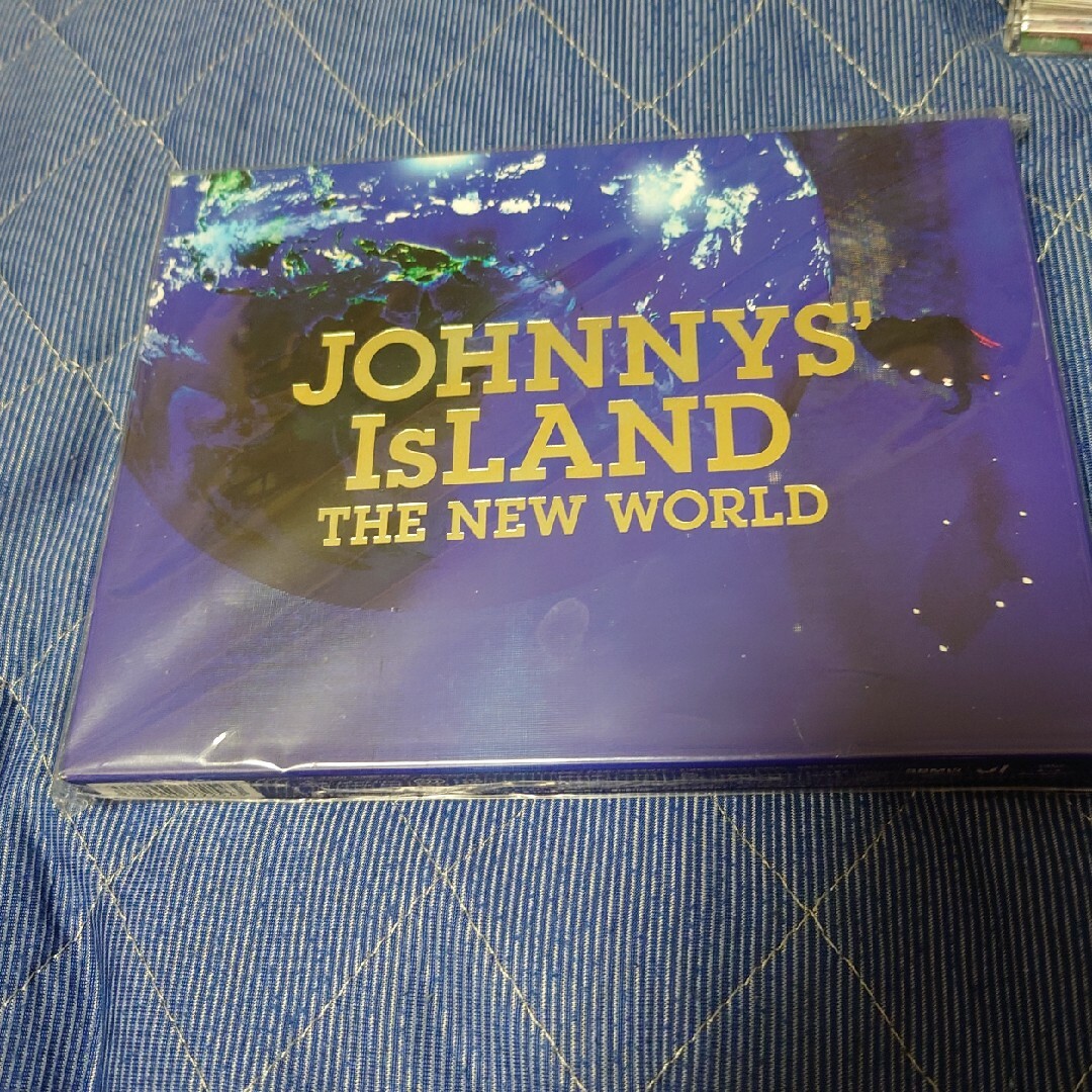 JOHNNYS IsLAND THE NEW WORLD Blu-rayの通販 by みあに's shop｜ラクマ