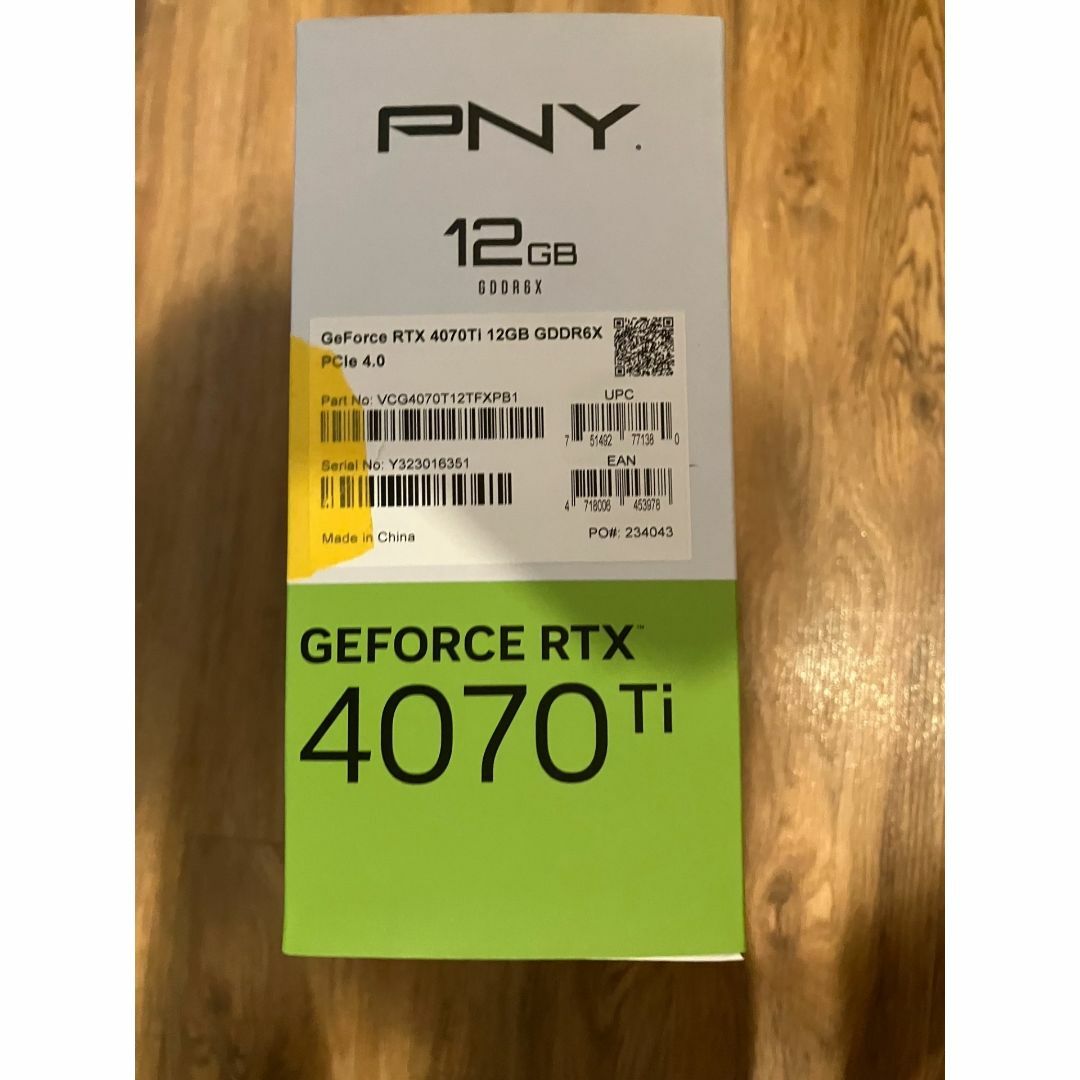 【新品未使用】 PNY GeForce RTX4070Ti 12GB 3FAN スマホ/家電/カメラのPC/タブレット(PCパーツ)の商品写真