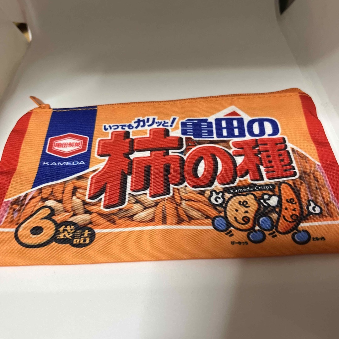 ガチャガチャ 亀田製菓ポーチコレクション 柿の種 エンタメ/ホビーのエンタメ その他(その他)の商品写真