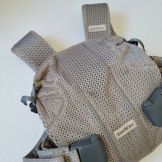 ベビービョルン(BABYBJORN)のBabyBjorn 抱っこ紐 ONE KAI Air グレーベージュ(抱っこひも/おんぶひも)