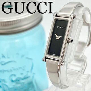 Gucci - 82 GUCCI グッチ時計　レディース腕時計　ブラック　バングル　ブレスレット