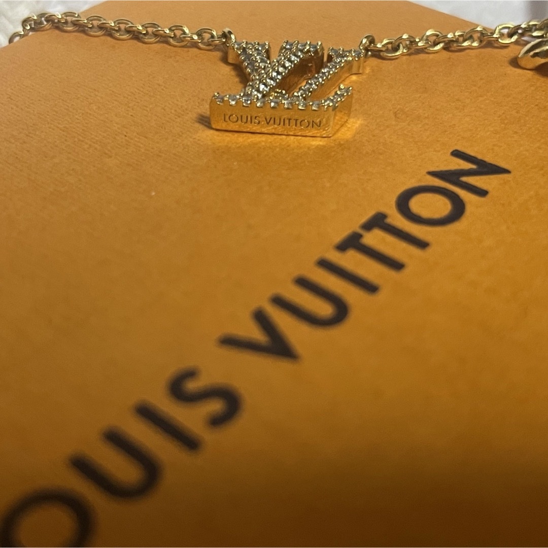 LOUIS VUITTON(ルイヴィトン)のLouis Vuitton ネックレス・LV アイコニック レディースのアクセサリー(ネックレス)の商品写真