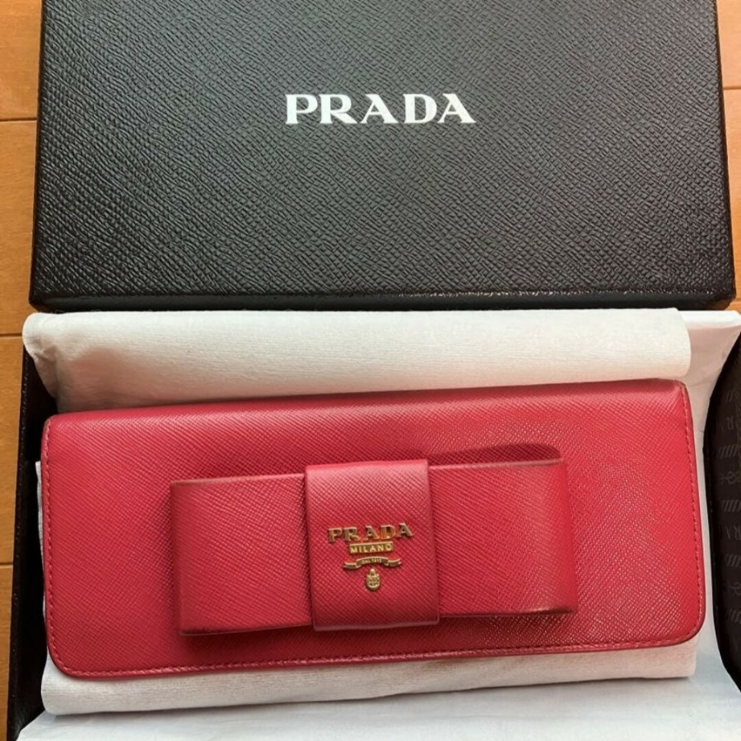 極美品 PRADA 長財布 ラウンドファスナー 小銭入れ有 メンズ