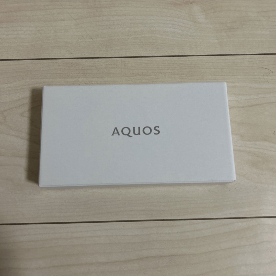 AQUOS(アクオス)のAQUOS wish2 オリーブグリーン 64 GB Y!mobile スマホ/家電/カメラのスマートフォン/携帯電話(スマートフォン本体)の商品写真