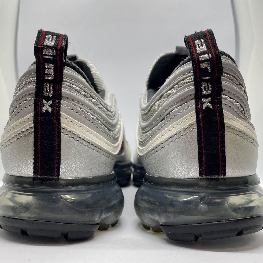 NIKE(ナイキ)のNIKE ナイキ エアヴェイパーマックス97 シルバー バレット メンズの靴/シューズ(スニーカー)の商品写真