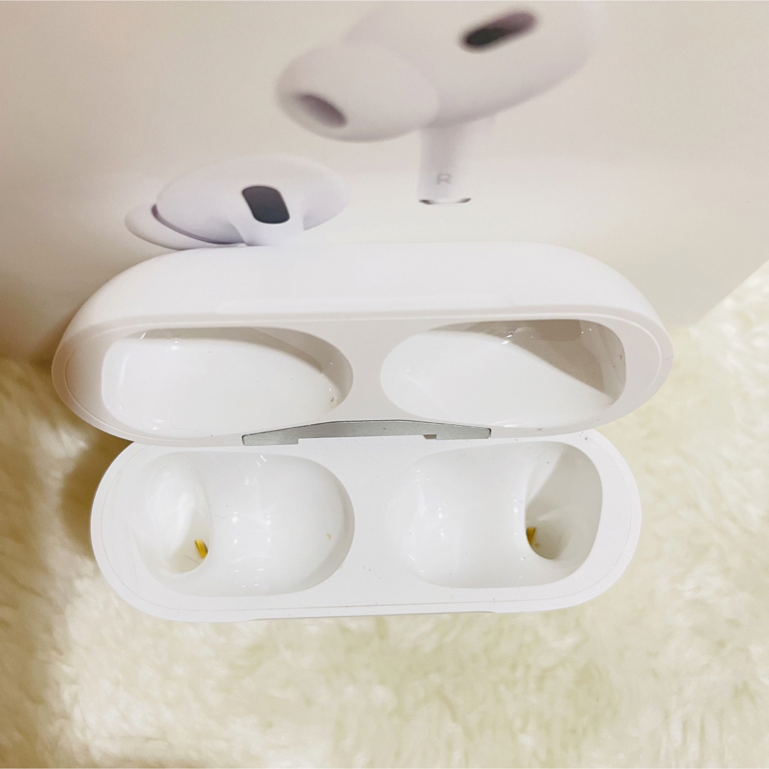 新品同様品】AirPodsPro 第2世代 充電ケースのみ-