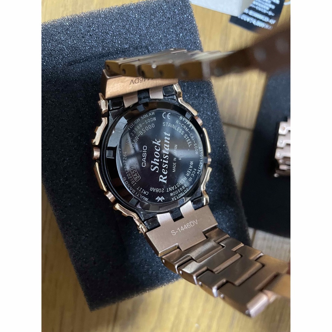 G-SHOCK(ジーショック)のG-SHOCK  GMW-B5000GD-4JF ローズゴールド メンズの時計(腕時計(デジタル))の商品写真