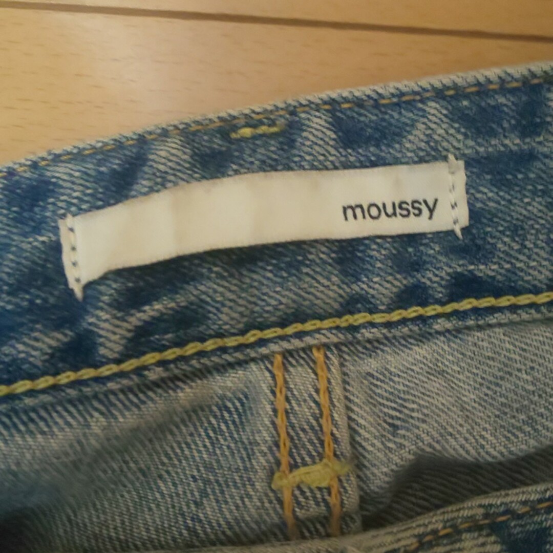 moussy(マウジー)のmoussy マウジー ダメージデニム ダメージジーンズ 25インチ ジーパン レディースのパンツ(デニム/ジーンズ)の商品写真