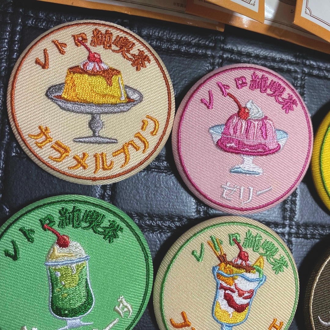 純喫茶　レトロメニュー　刺繍缶バッジ　8個セット その他のその他(その他)の商品写真