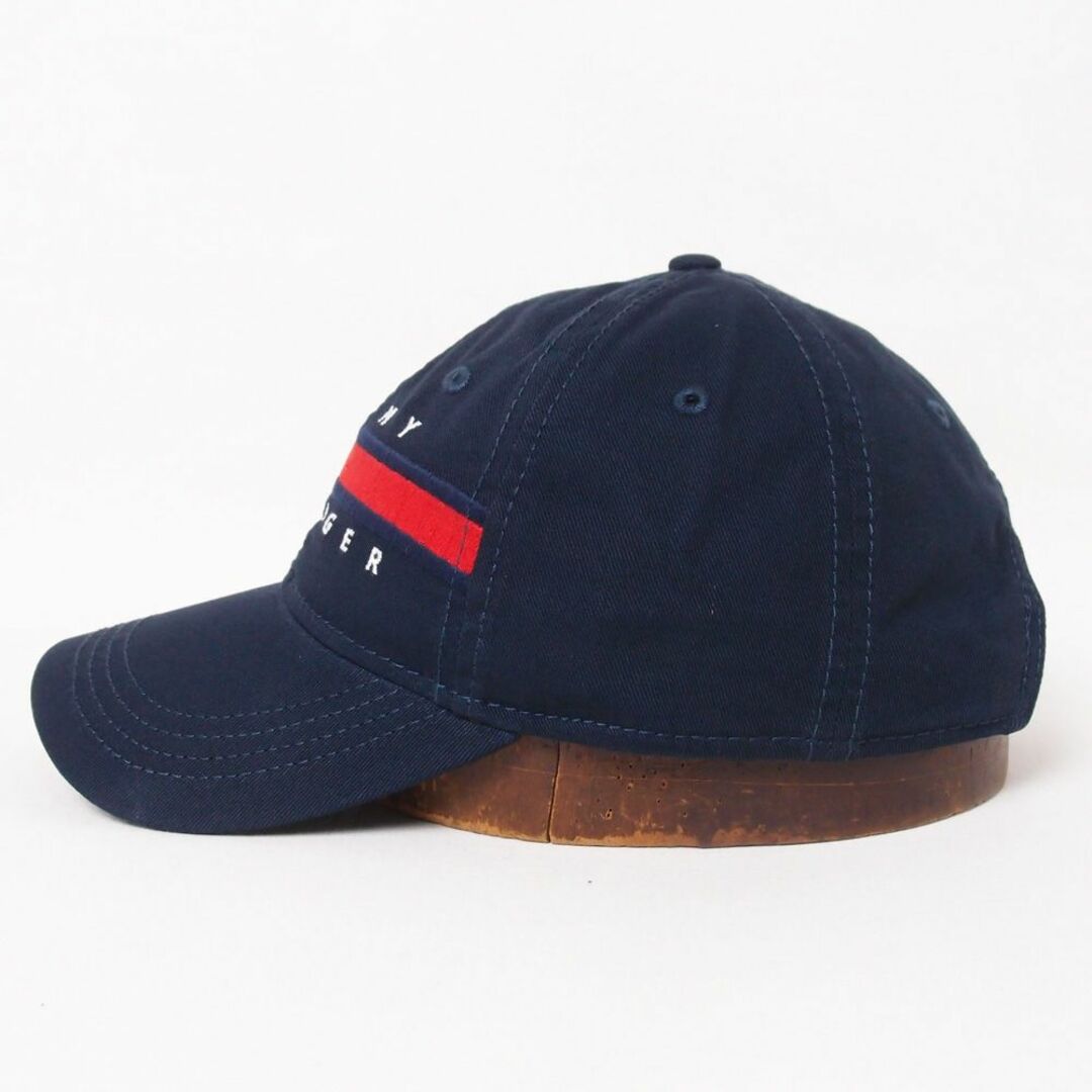 TOMMY HILFIGER(トミーヒルフィガー)の新品 TOMMY HILFIGER コットン ビッグロゴキャップ ネイビー メンズの帽子(キャップ)の商品写真