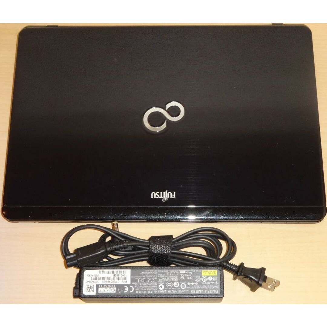 富士通(フジツウ)の◼️富士通ノートPC LIFEBOOK SH54G 8G/128G/DVDマルチ スマホ/家電/カメラのPC/タブレット(ノートPC)の商品写真