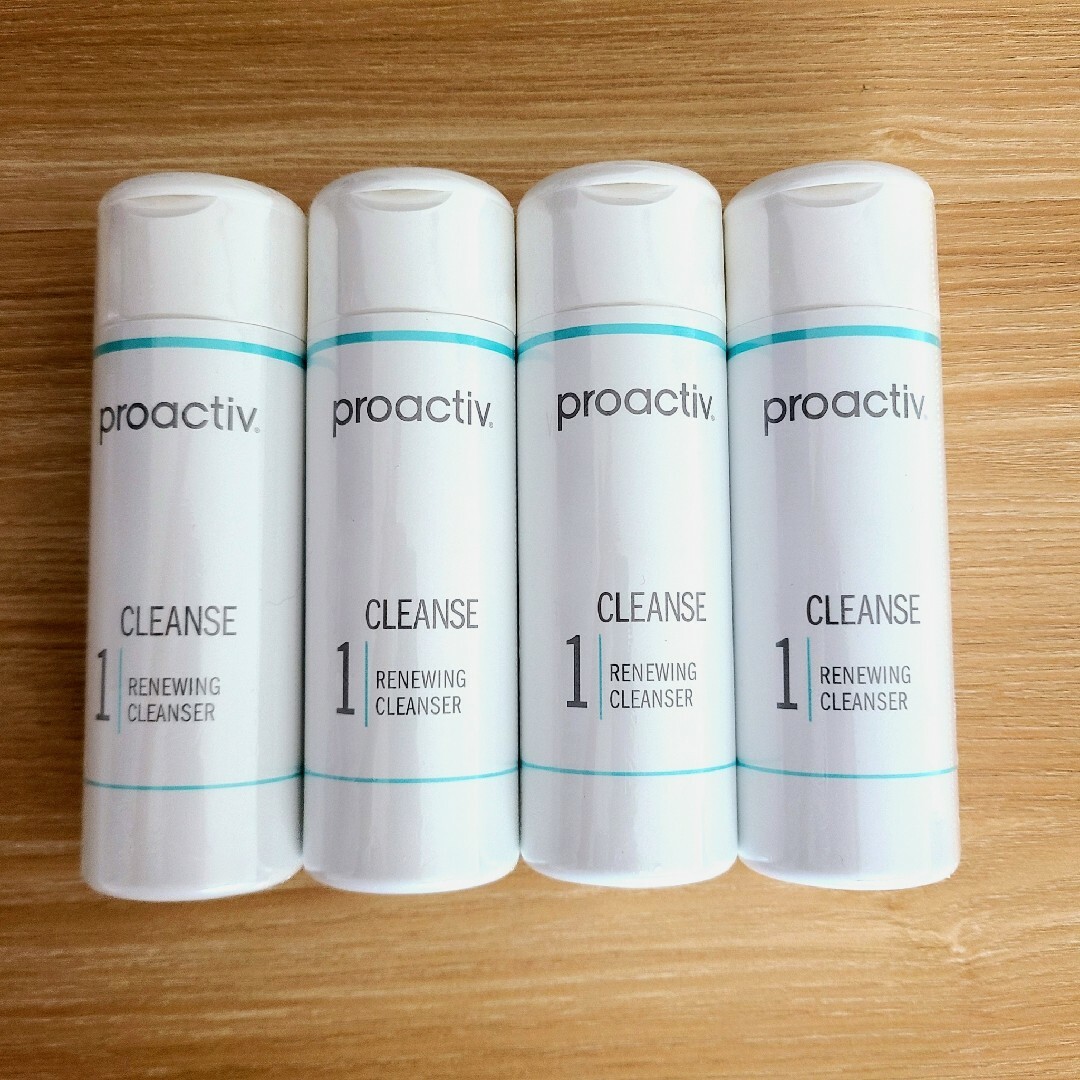 proactiv(プロアクティブ)のプロアクティブリニューイング クレンザー 　R薬用洗顔料　4本セット コスメ/美容のスキンケア/基礎化粧品(洗顔料)の商品写真