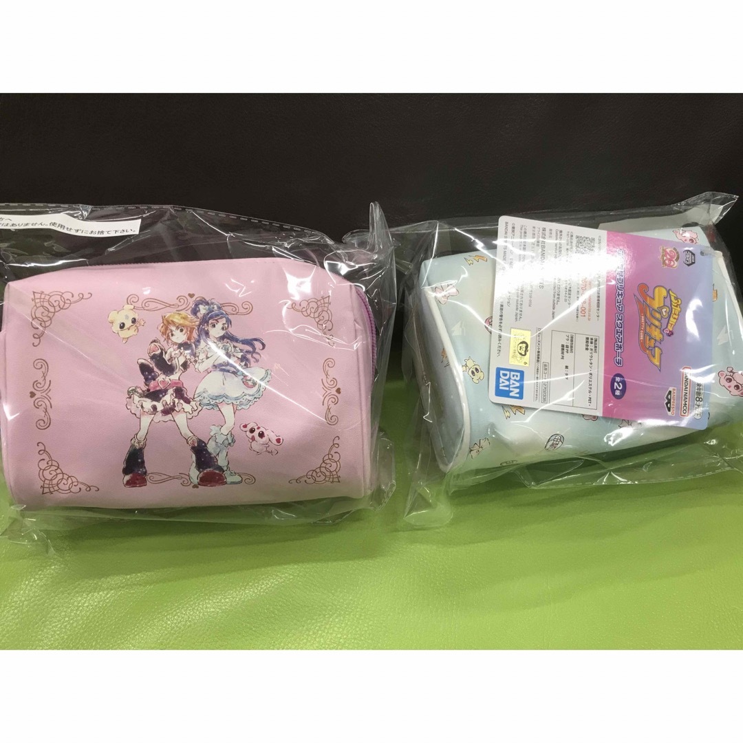 BANDAI(バンダイ)のふたりはプリキュア　スクエアポーチ　セット エンタメ/ホビーのおもちゃ/ぬいぐるみ(キャラクターグッズ)の商品写真