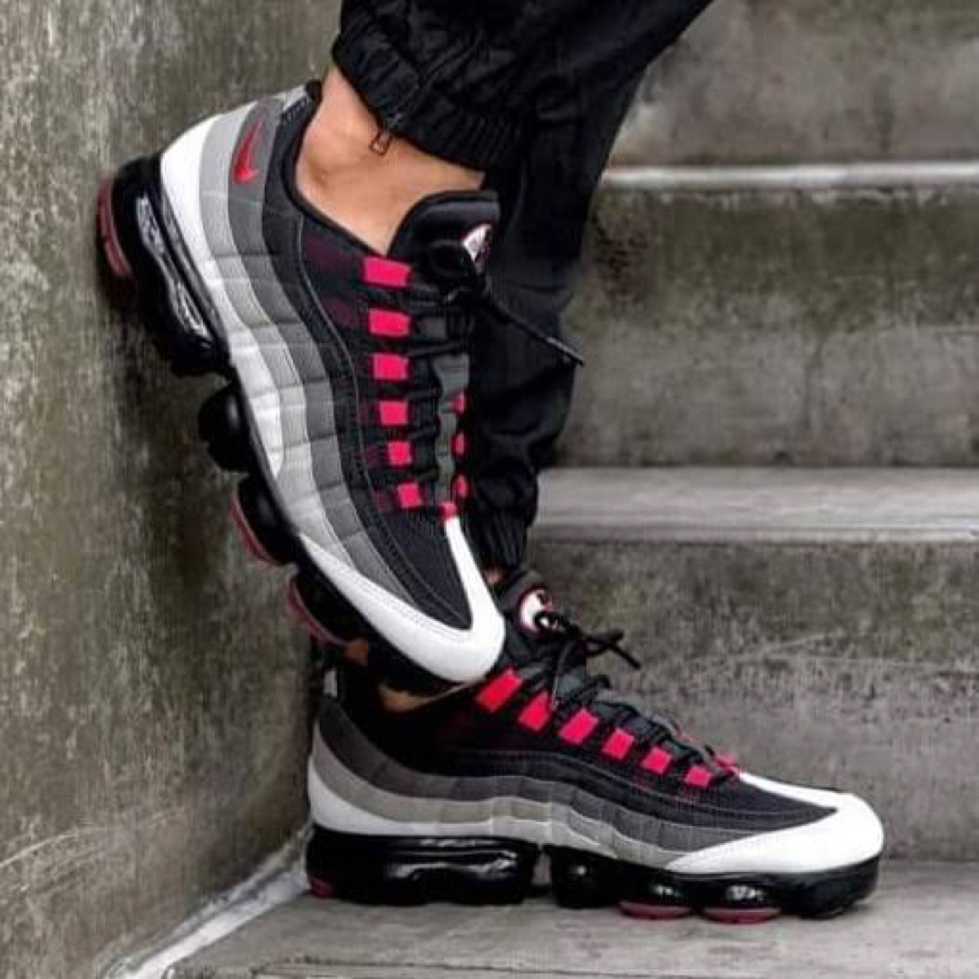 NIKE AIR VAPORMAX 95