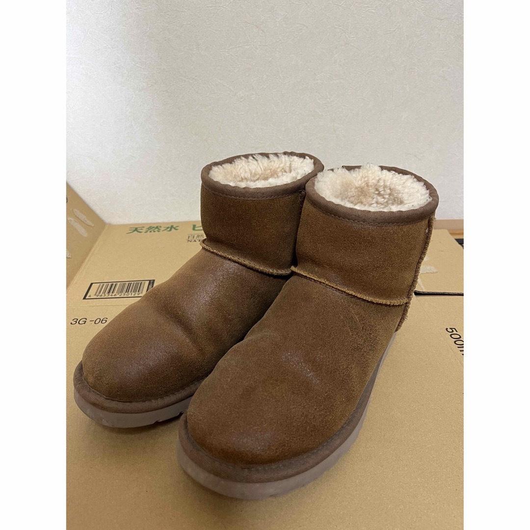 UGG レザームートンブーツ