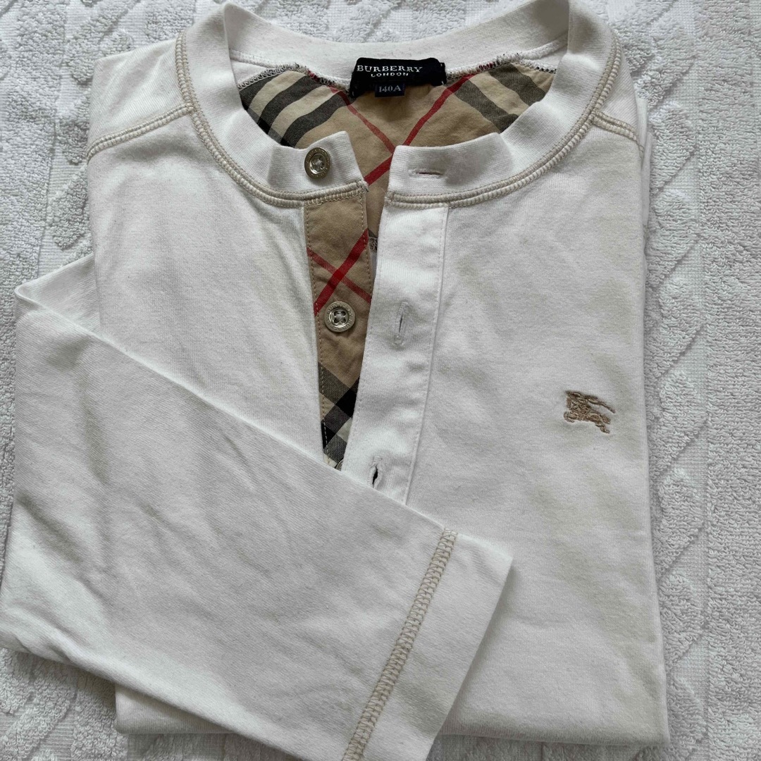 BURBERRY(バーバリー)のBurberrys子ども長袖Tシャツ キッズ/ベビー/マタニティのキッズ服男の子用(90cm~)(Tシャツ/カットソー)の商品写真