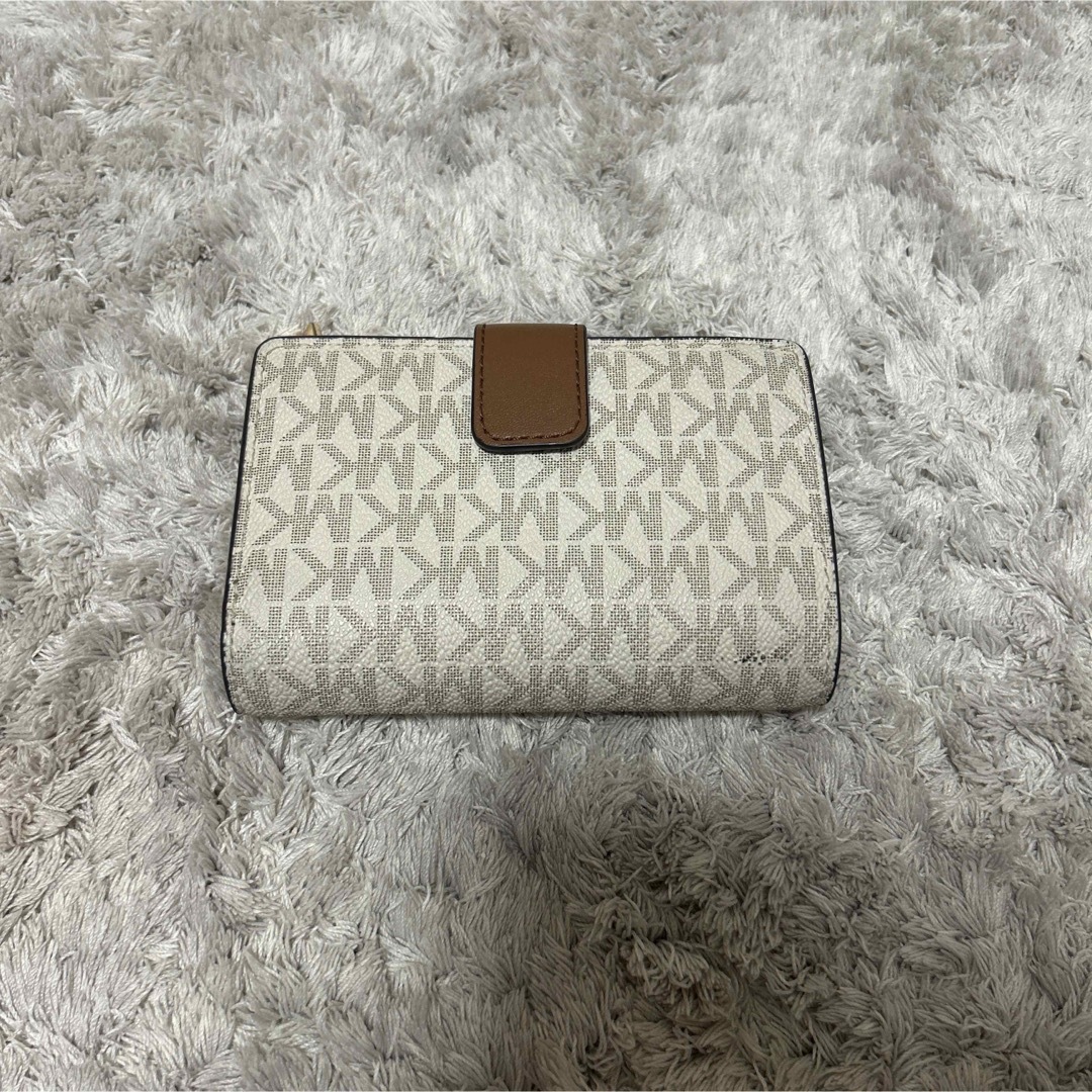 MICHAEL KORS マイケルコース　二つ折り財布　白