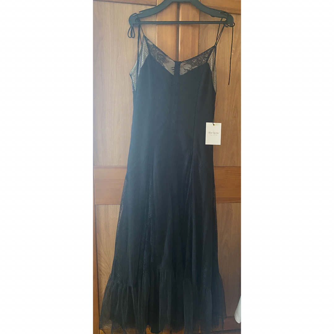 試着のみ！Lace-Trimmed Satin Cami Dress