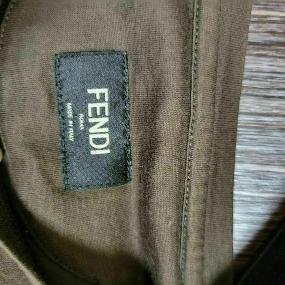 FENDI - FENDI 上品 カーキ Tシャツ 鍵 KEY柄 ロゴ 刺繍 トレーナーの ... FENDI 上品 カーキ Tシャツ 鍵 KEY柄 ロゴ 刺繍 トレーナー