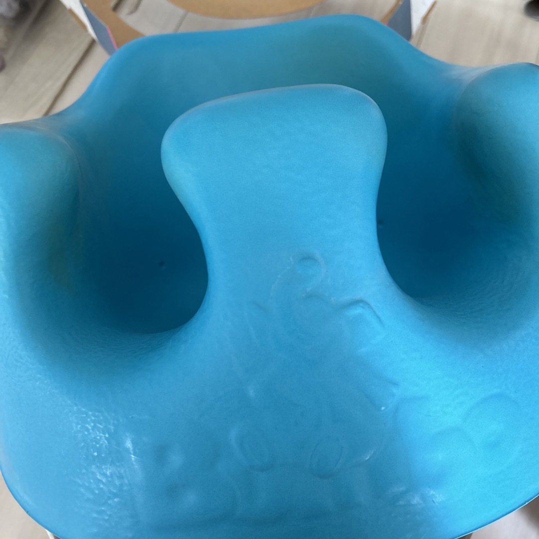 Bumbo(バンボ)の【未使用】バンボ　バンボベビーソファ キッズ/ベビー/マタニティのキッズ/ベビー/マタニティ その他(その他)の商品写真