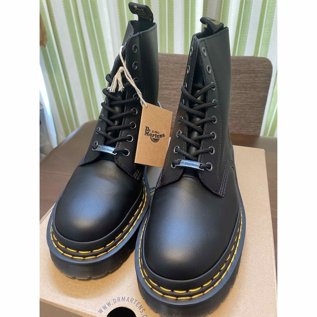 【美品】Dr.Martens ドクターマーチン 8ホールブーツ 箱付き