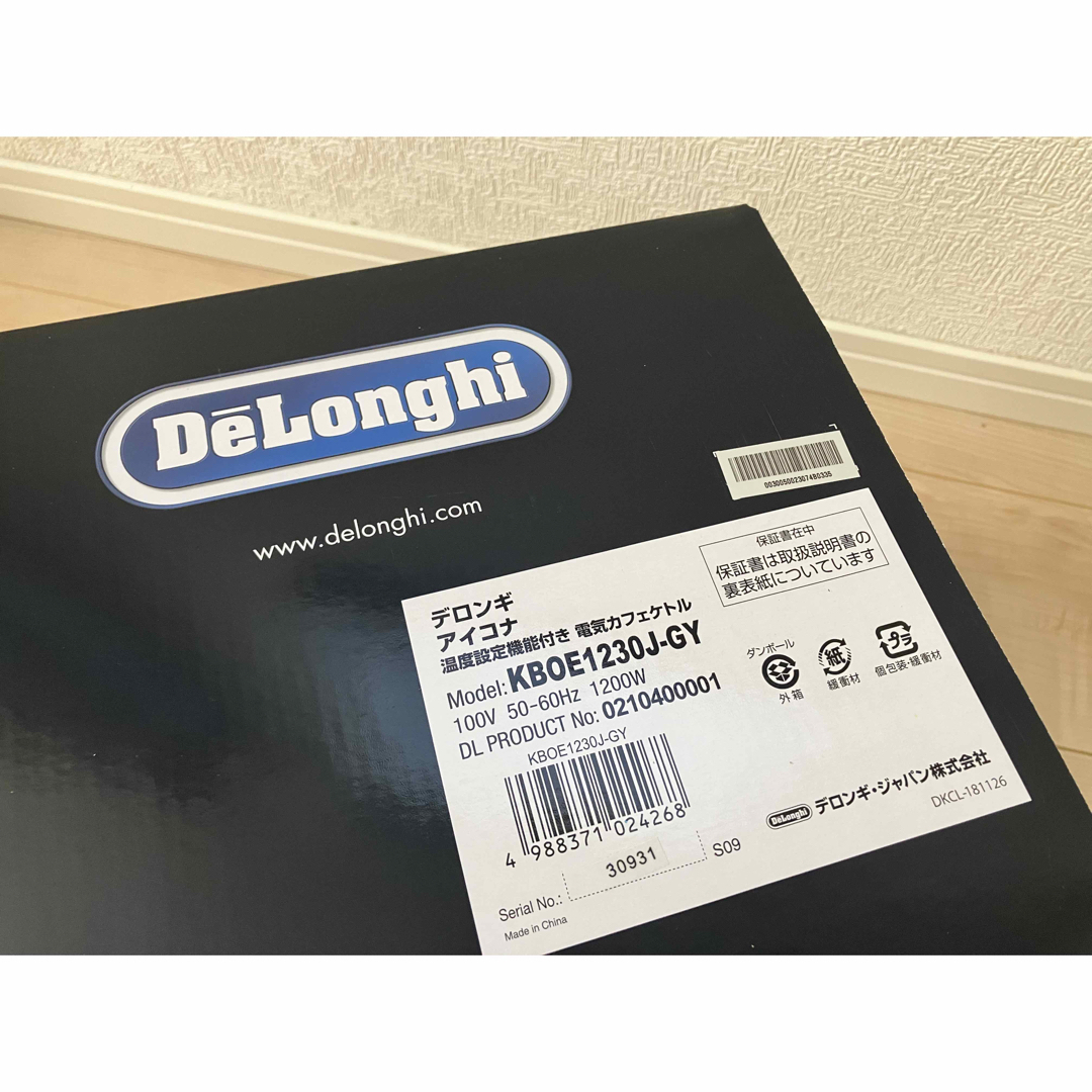 DeLonghi(デロンギ)のDeLonghi アイコナ 温度調節電気ケトル KBOE1230J-GY スマホ/家電/カメラの生活家電(電気ケトル)の商品写真