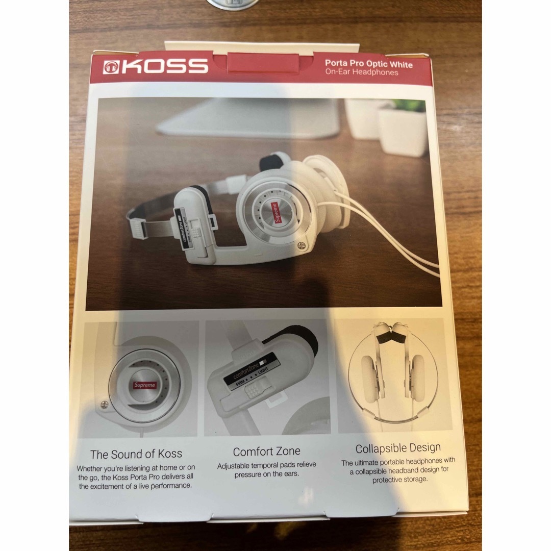 Supreme(シュプリーム)のSupreme  Koss Portapro Headphones white スマホ/家電/カメラのオーディオ機器(ヘッドフォン/イヤフォン)の商品写真