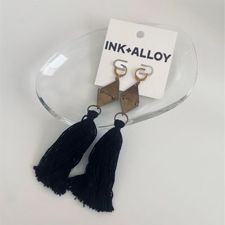 シップス(SHIPS)の【値下げ】INK +ALLOY タッセルピアス(ピアス)