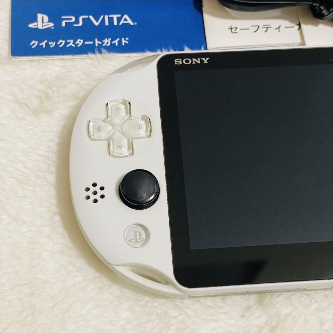 PlayStation Vita - 【極美品】PSVITA VITA 2000 グレイシャーホワイト