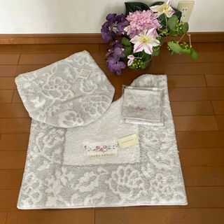 ローラアシュレイ トイレマットの通販 100点以上 | LAURA ASHLEYの