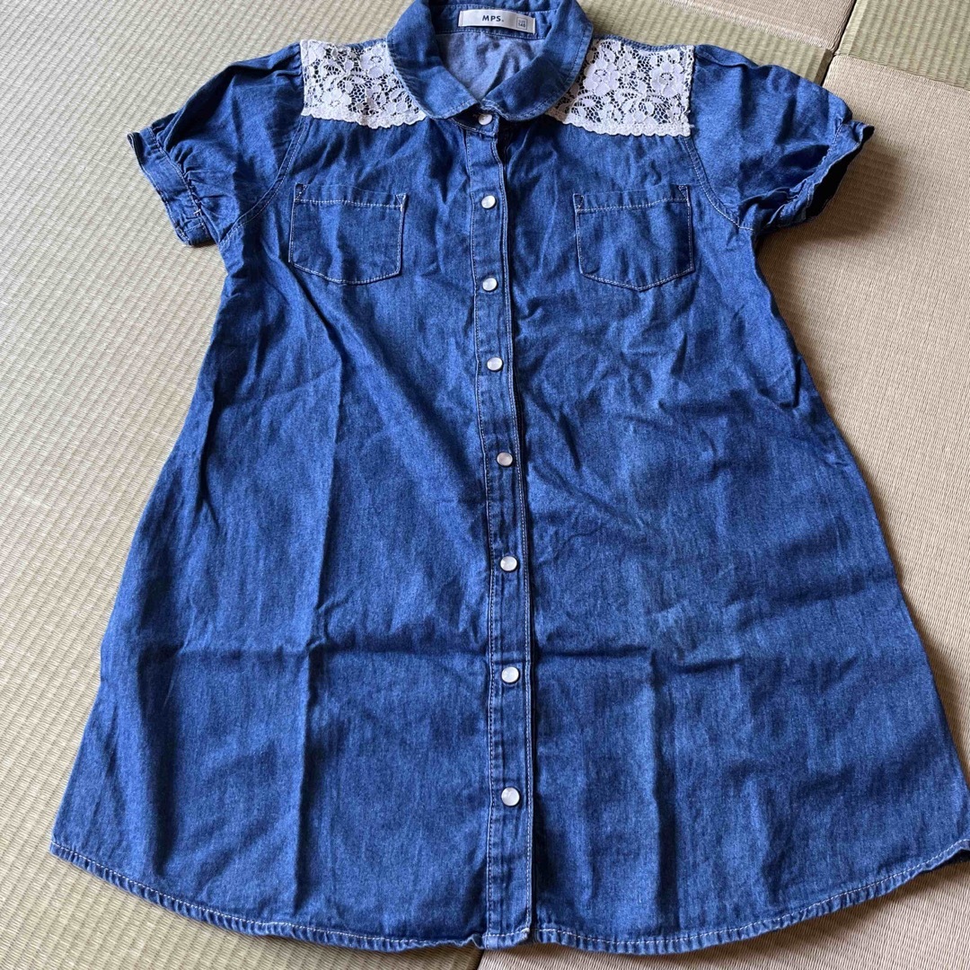 Right-on(ライトオン)のデニムワンピ キッズ/ベビー/マタニティのキッズ服女の子用(90cm~)(ワンピース)の商品写真