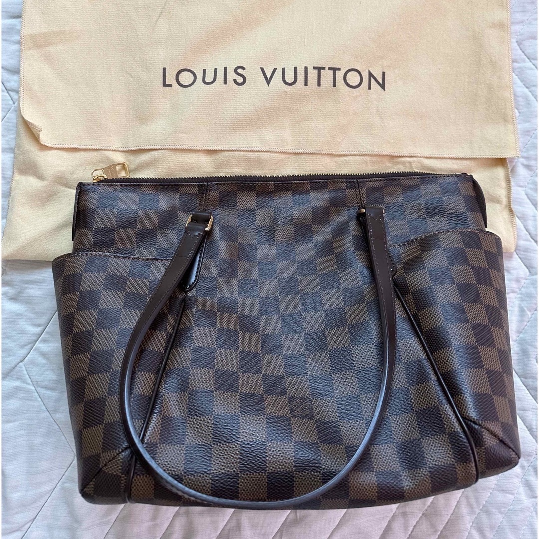 LOUIS VUITTON ルイヴィトントータリーpm