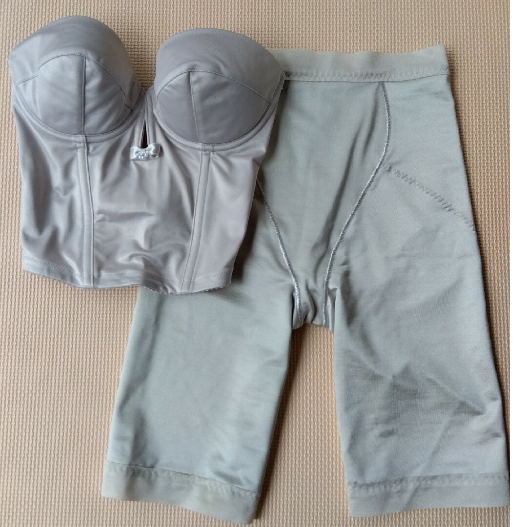bridalbloom ショートビスチェ d65 ロングガードル セットの通販 by