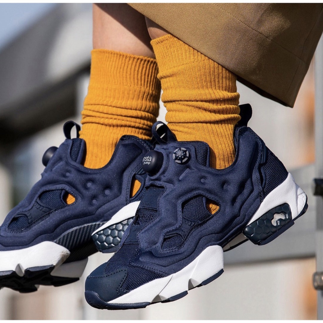 Reebok(リーボック)のReebok リーボック インスタポンプフューリー  レディースの靴/シューズ(スニーカー)の商品写真