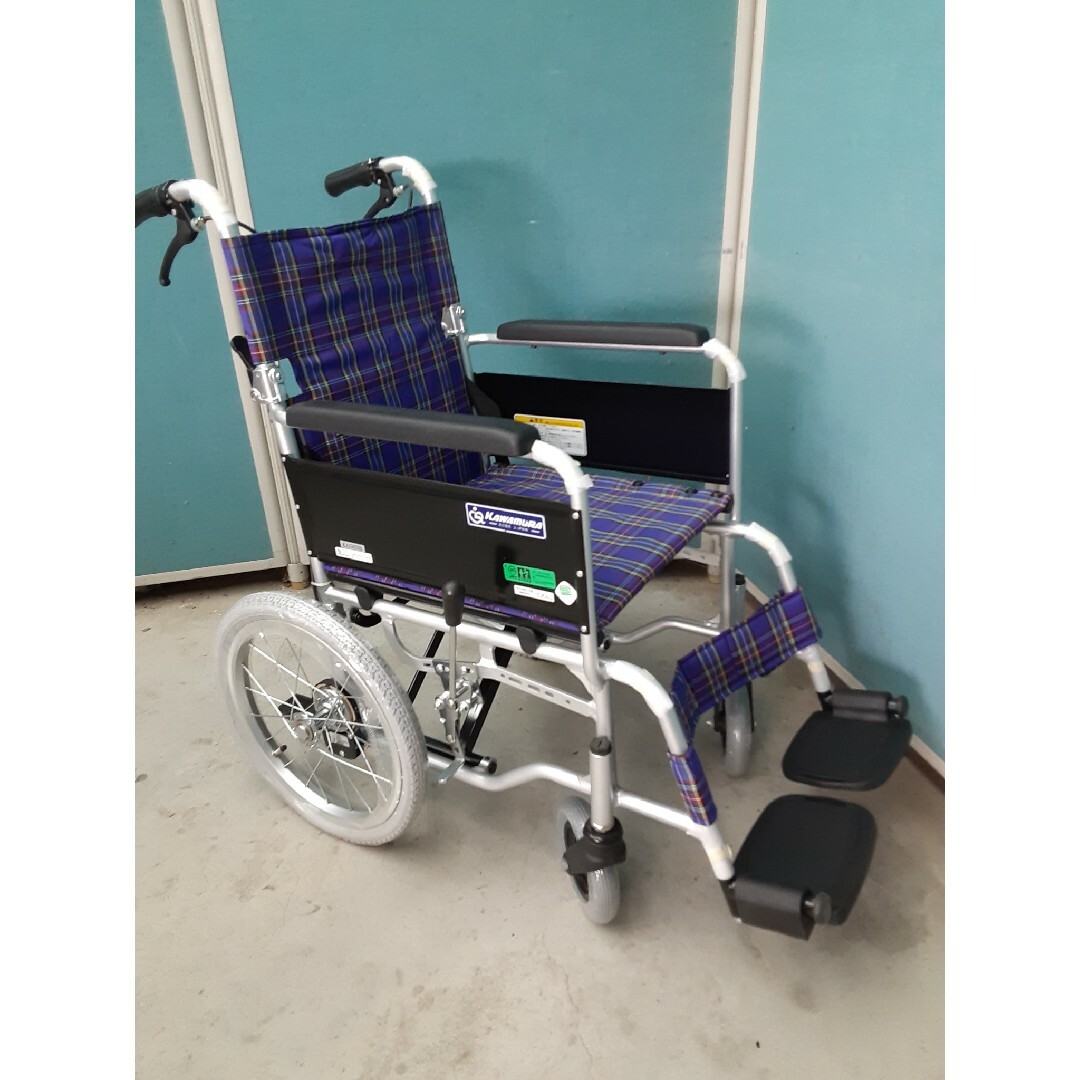 未使用品　カワムラ　アルミ製介助型車椅子　KAJ302SB