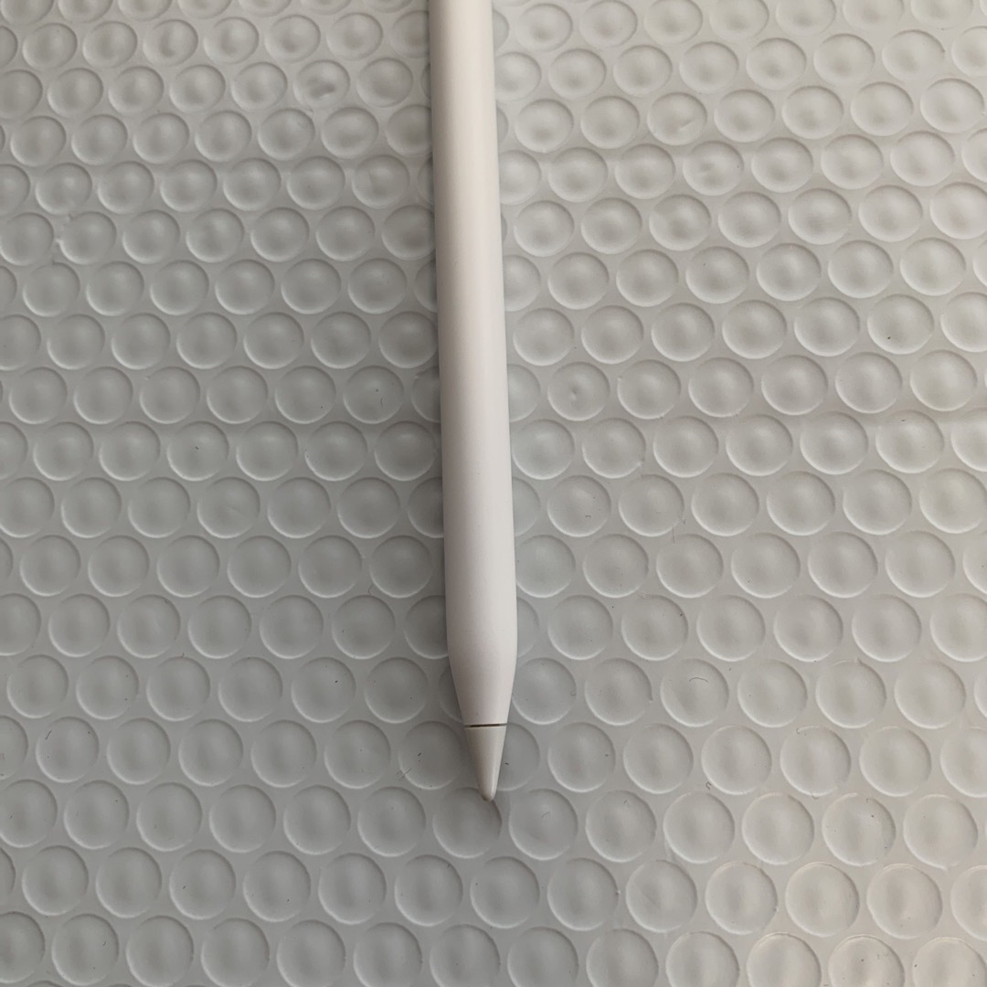 Apple(アップル)の5265 Apple Pencil 第2世代　中古 スマホ/家電/カメラのPC/タブレット(PC周辺機器)の商品写真
