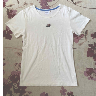 マウジー(moussy)の美品❤moussy 綿100％ ホワイト 刺繍入り Tシャツ(Tシャツ(半袖/袖なし))