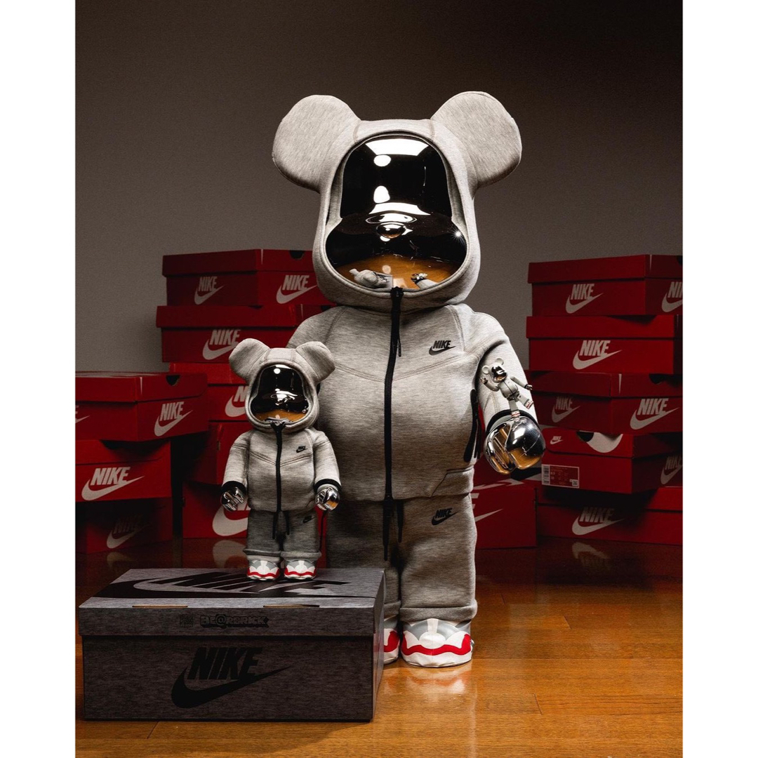 エンタメ/ホビーBE@RBRICK NIKE TECH FLEECE N98 100 & 400