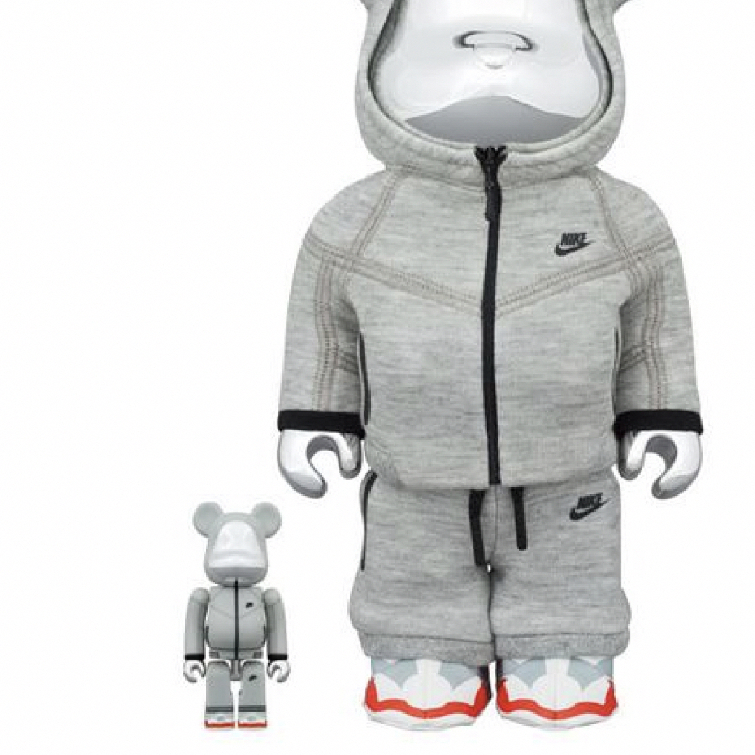 その他Bearbrick NIKE Tech Fleece N98 100％ 400%