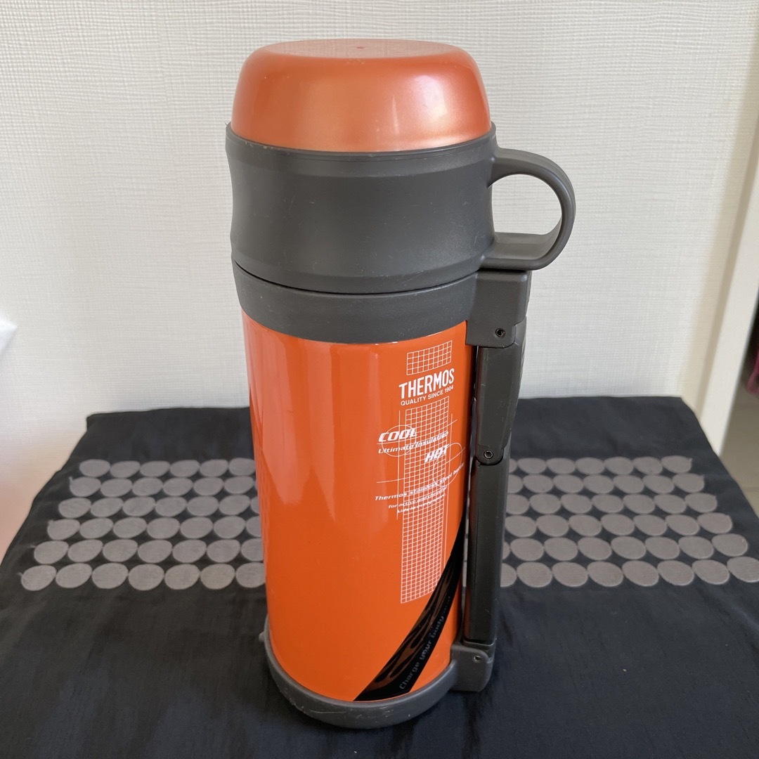 THERMOS(サーモス)のサーモス　水筒　1000ml 香川県　高松市 インテリア/住まい/日用品の日用品/生活雑貨/旅行(日用品/生活雑貨)の商品写真