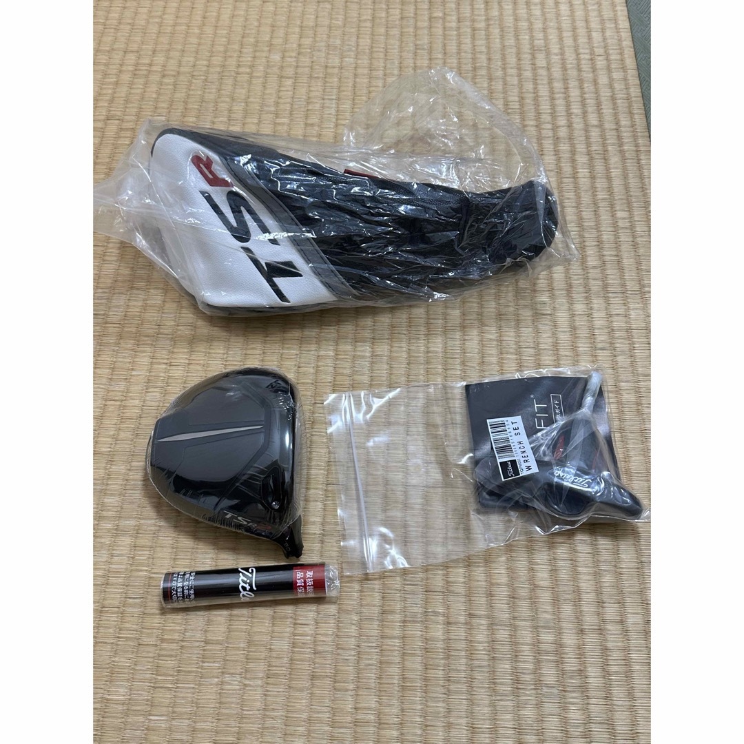 新品 未使用　タイトリスト　TSR2 9度 ドライバーヘッド