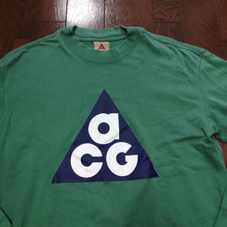 ナイキ(NIKE)のNIKE ACG ロンT　長袖　L　緑　トライアングルロゴ(Tシャツ/カットソー(七分/長袖))