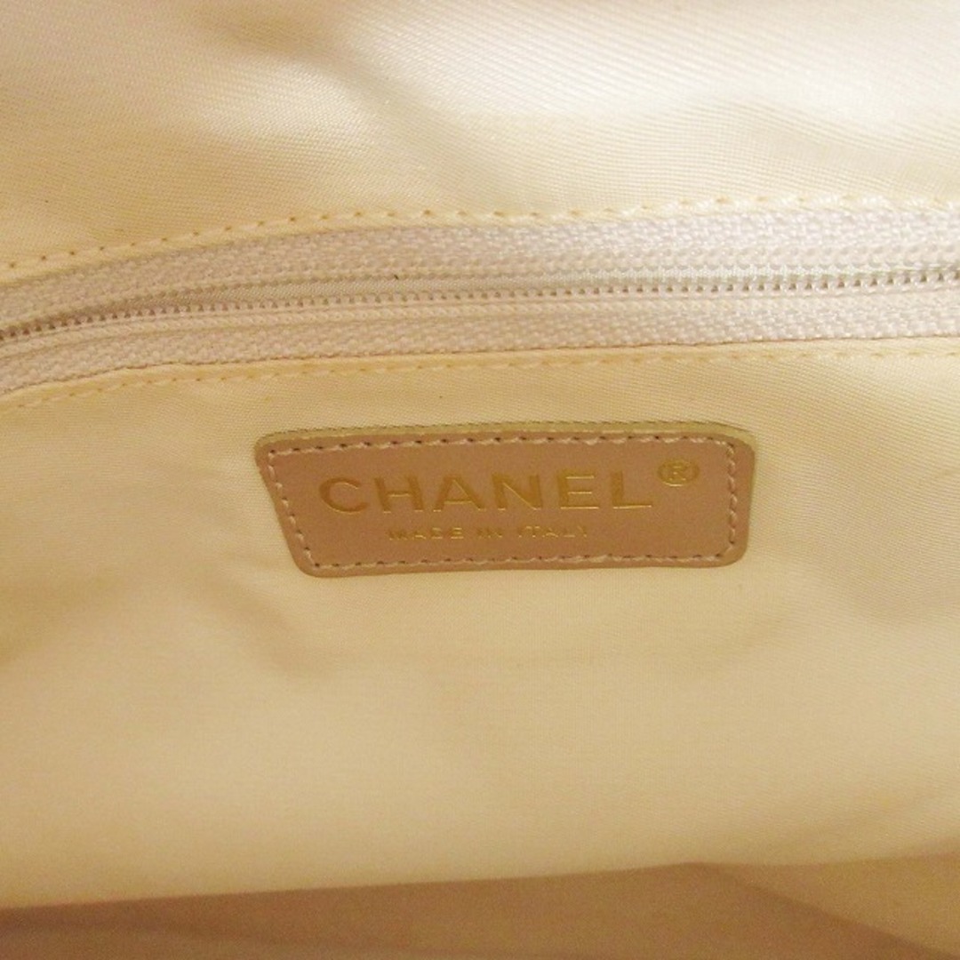 CHANEL(シャネル)のシャネル CHANEL ニュートラベルライン トート MM ココマーク  レディースのバッグ(トートバッグ)の商品写真