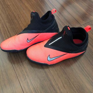 ナイキ(NIKE)のサッカートレーニングシューズ　ナイキNIKE 22.5センチ(シューズ)