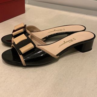 サルヴァトーレフェラガモ(Salvatore Ferragamo)のaround40様専用⭐︎フェラガモ MY BEACH 3cm リボン ミュール(ミュール)