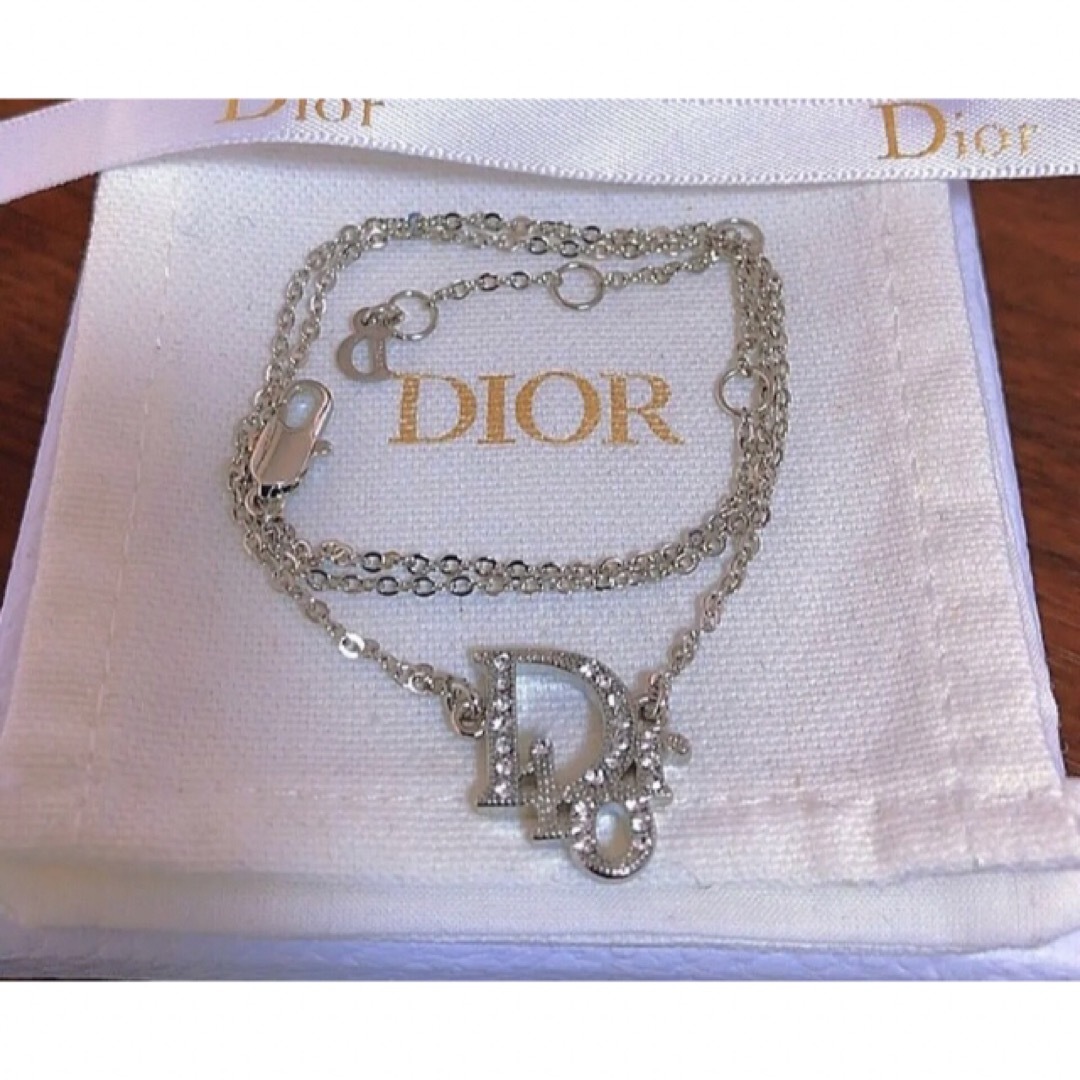 Christian Dior silver人気 ロゴ ネックレス キラキラ-