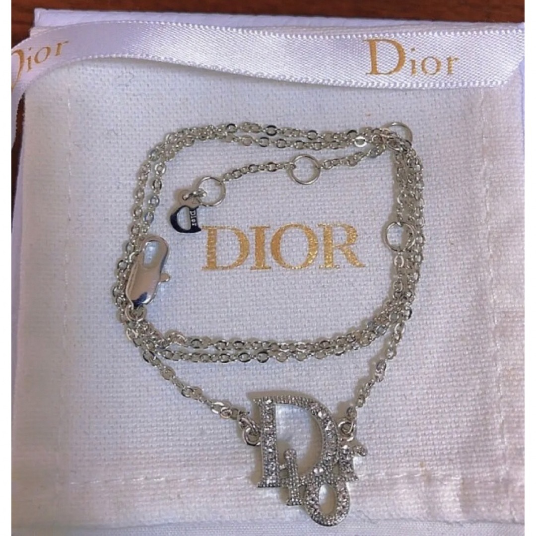 Christian Dior silver人気 ロゴ ネックレス キラキラ-