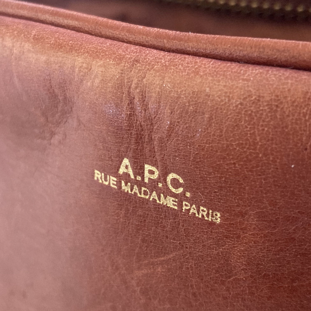 A.P.C(アーペーセー)の★A.P.C★アーペーセー★ショルダーバッグ★レザー★Blanche★ブラウン★ レディースのバッグ(ショルダーバッグ)の商品写真