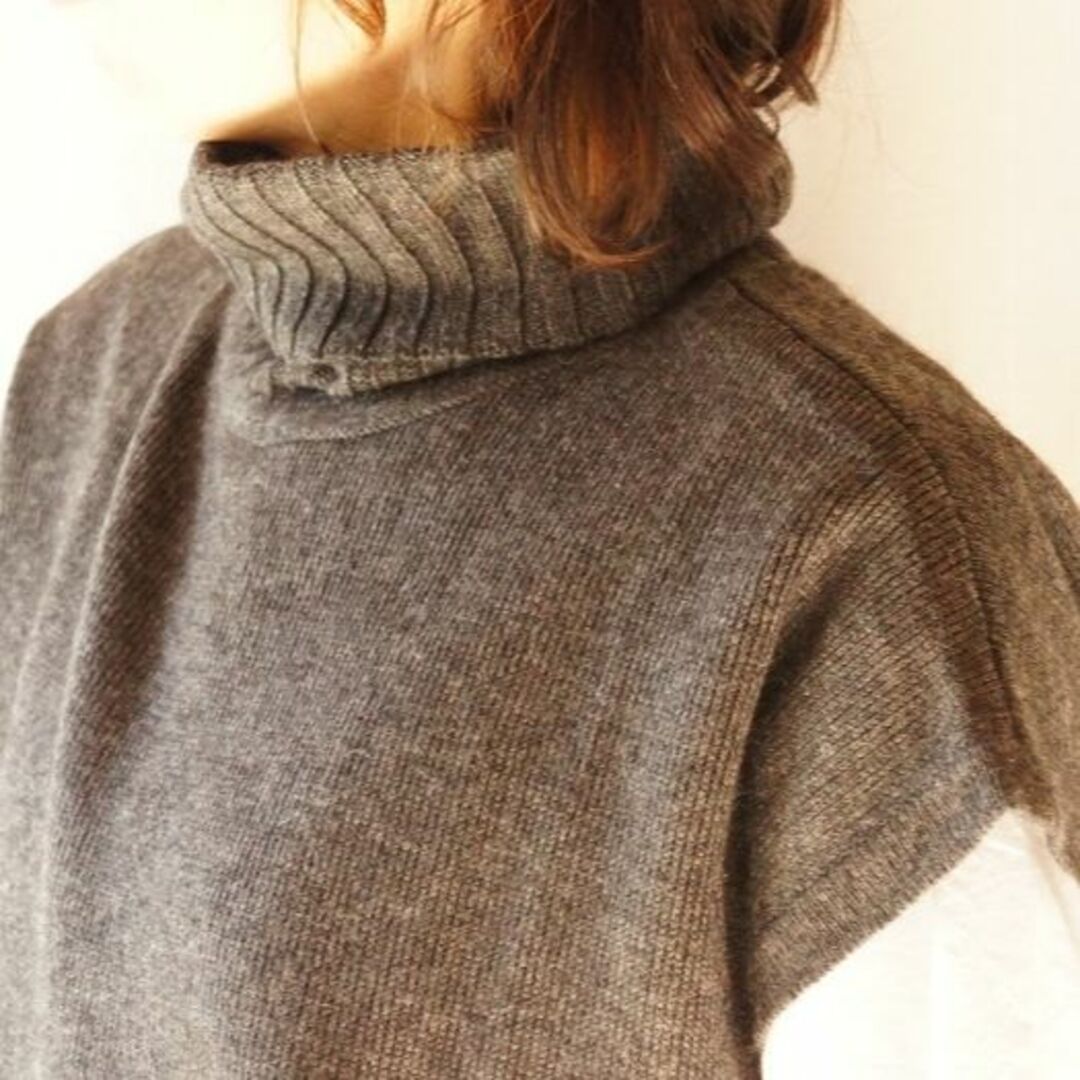 SUNVALLEY(サンバレー)のtukuroi ツクロイ アンゴラ 混 ニット 起毛 タートル ベスト レディースのトップス(ニット/セーター)の商品写真