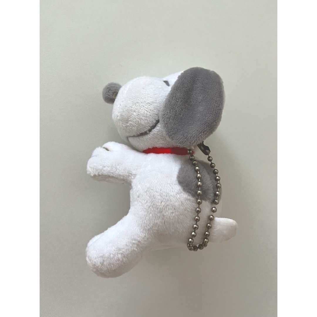 SNOOPY(スヌーピー)の【新品タグなし】スヌーピー　ぬいぐるみ　キーホルダー エンタメ/ホビーのおもちゃ/ぬいぐるみ(キャラクターグッズ)の商品写真